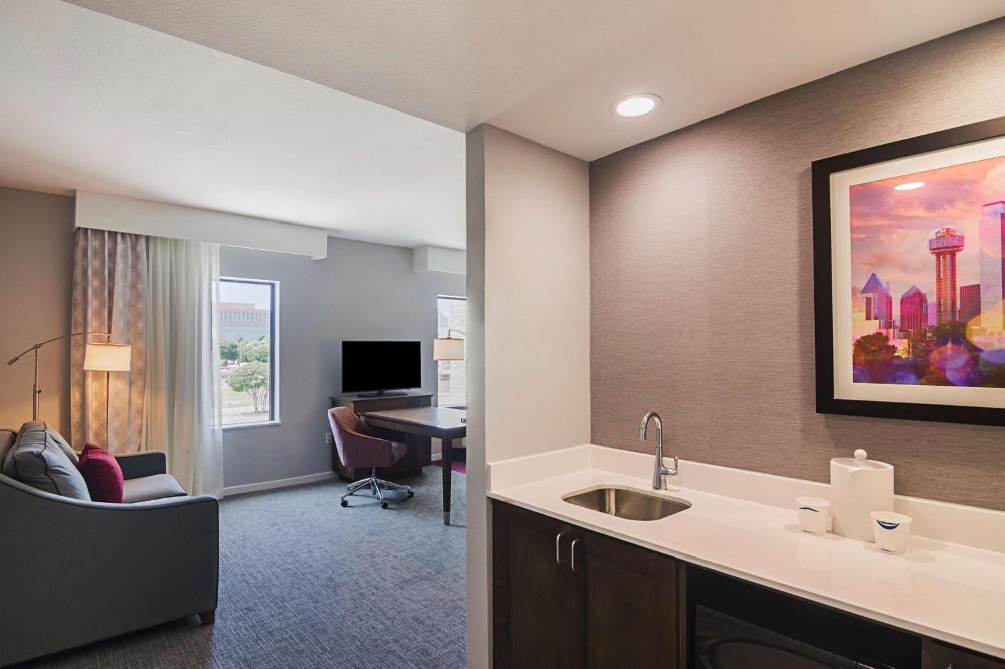 Hampton Inn & Suites-Dallas/Richardson Exterior photo